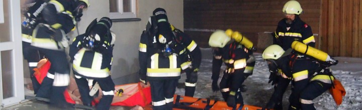 Übung “Brand im Gewerbegebiet” am 27. März 2013