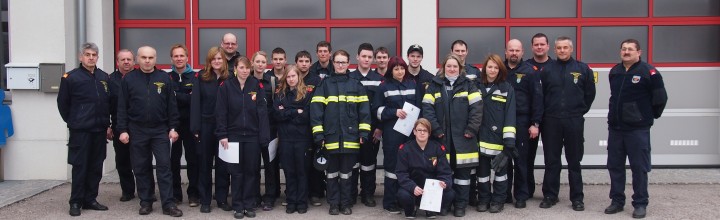 Abschluss Truppmann am 06.04.2013 im Feuerwehrhaus Lengenfeld