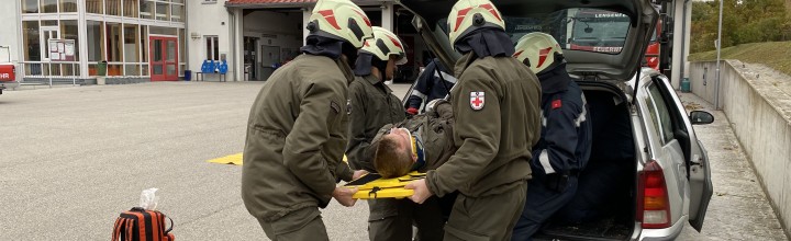 Ausbildungstag: Bundesheer übt mit Feuerwehr Lengenfeld