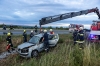 Mehrfacher Überschlag von der B37 in ein Wasserauffangbecken