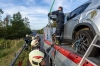 Person nach Fahrzeugüberschlag auf der B37 im Pkw eingeschlossen
