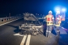 Fahrzeug prallt auf der B37 gegen die Leitschiene